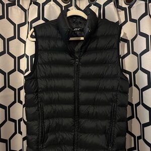 Black Rivet Men's Black Puffer Vest